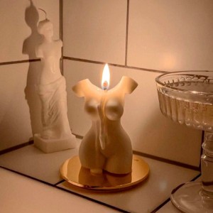 Body Candle Curvy Girl