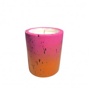 Saftige Birnenrosa Kerze